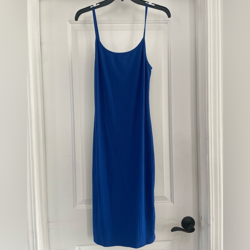 Midi dress size large